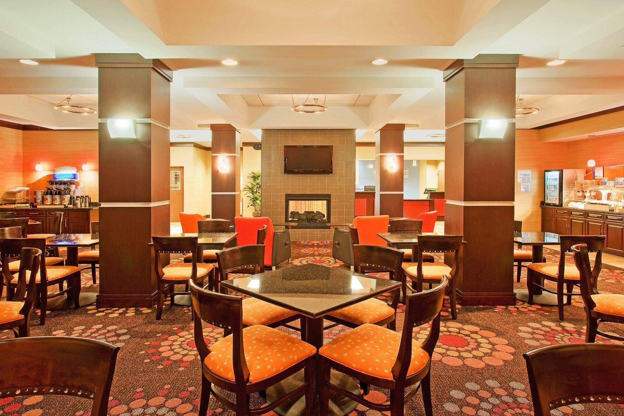 Holiday Inn Express Hotel & Suites Chattanooga Downtown By Ihg Extérieur photo